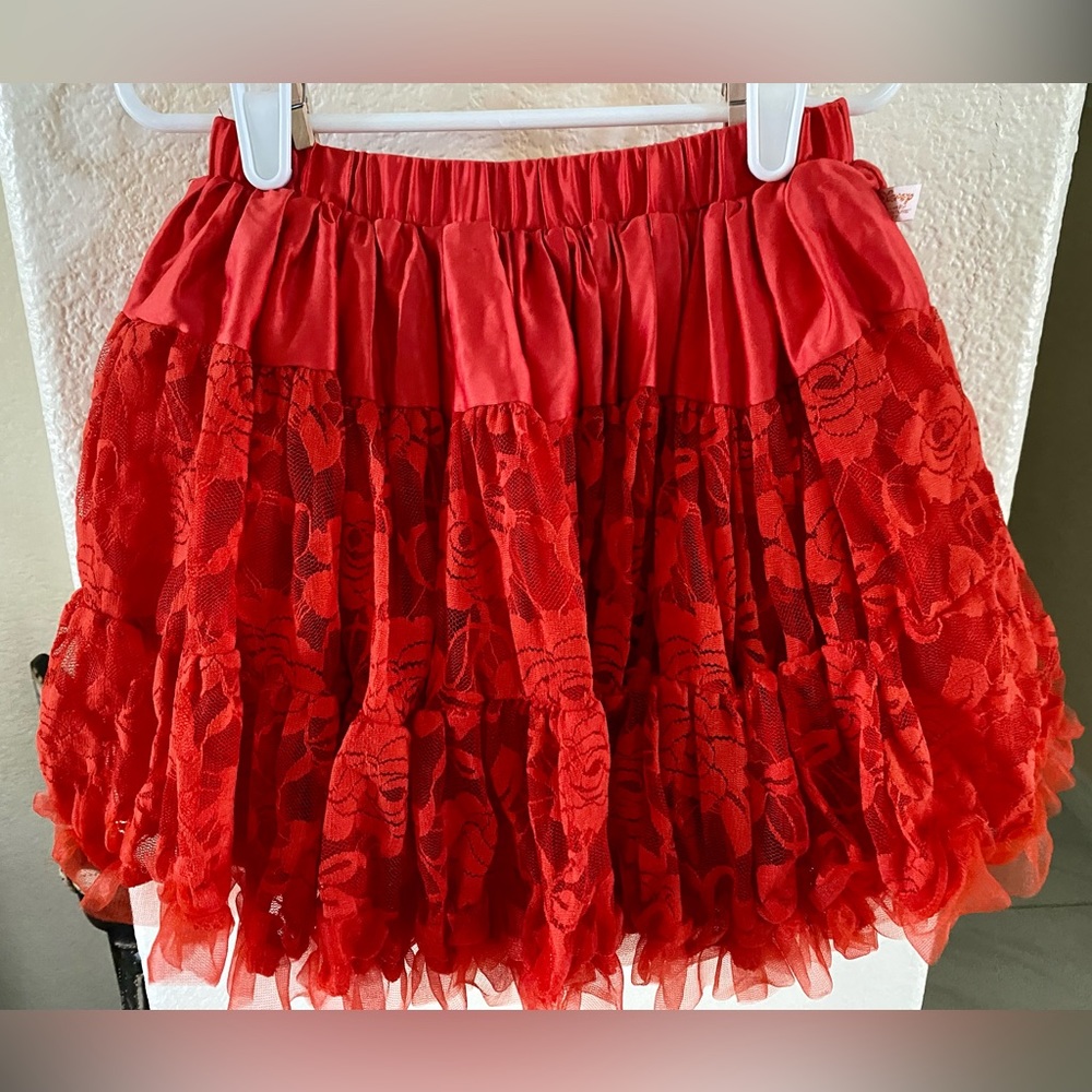 DISNEY: Girls red tutu Size 5/6